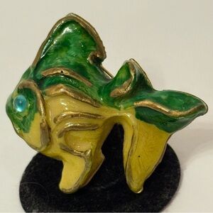 VINTAGE WEST GERMANY BROOCH PUFFY FISH GREEN YELLOW GOLD ACCENT BLUE EYE